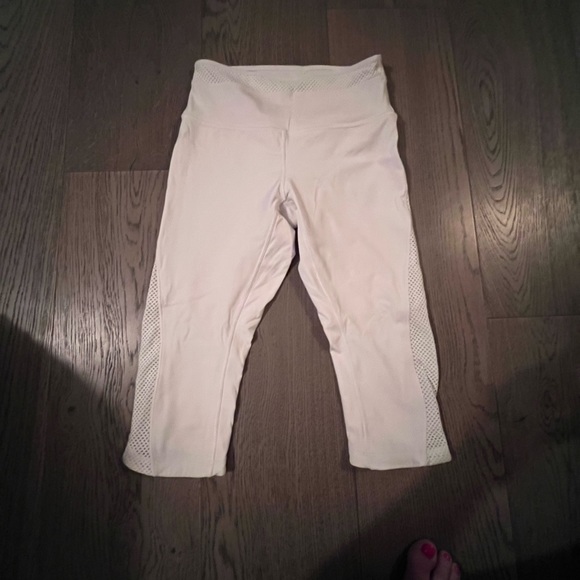 Lululemon capris - Picture 2 of 3